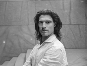 Christopher Hochstuhl