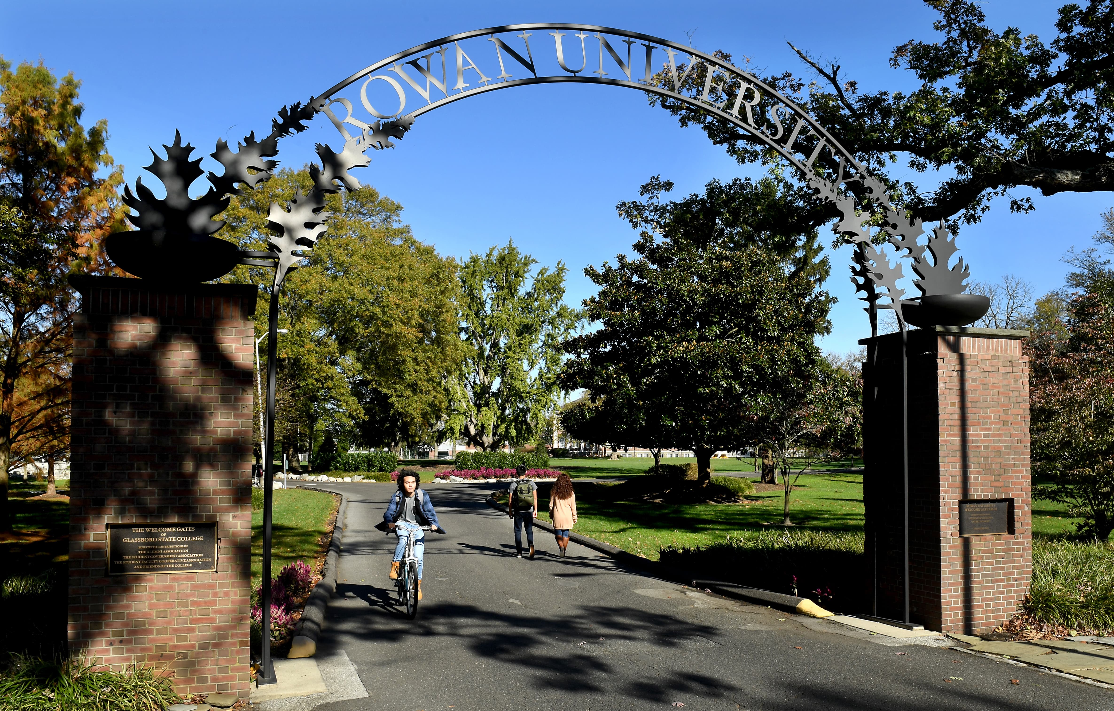 A photo of the Rowan University arch on Rowan's main campus in Glassboro, NJ.