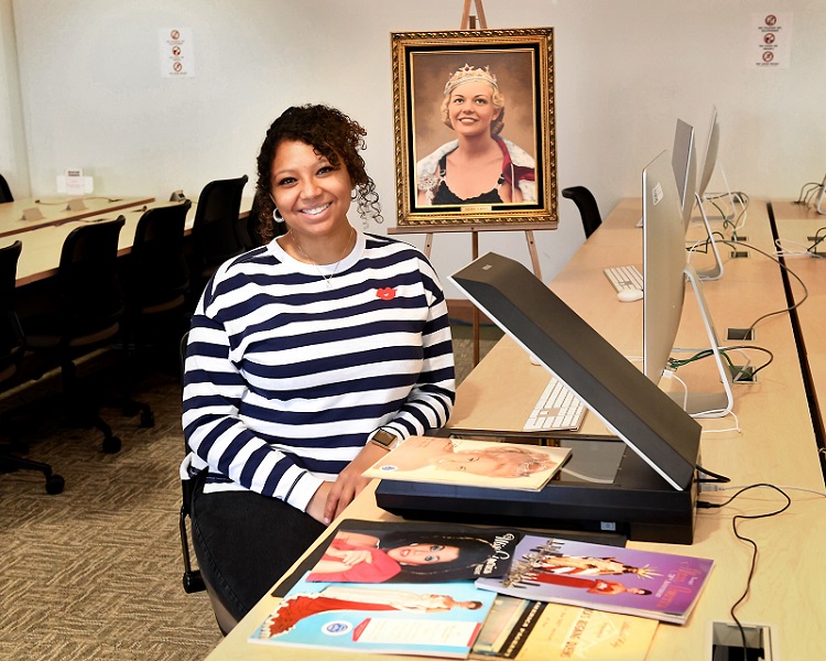 A student working in a computer lab at Rowan