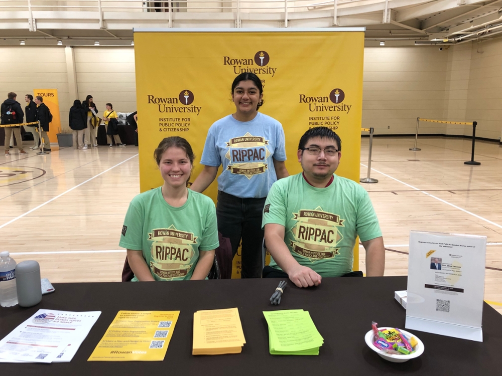 Tabling at the Fall 2023 Admissions Open House