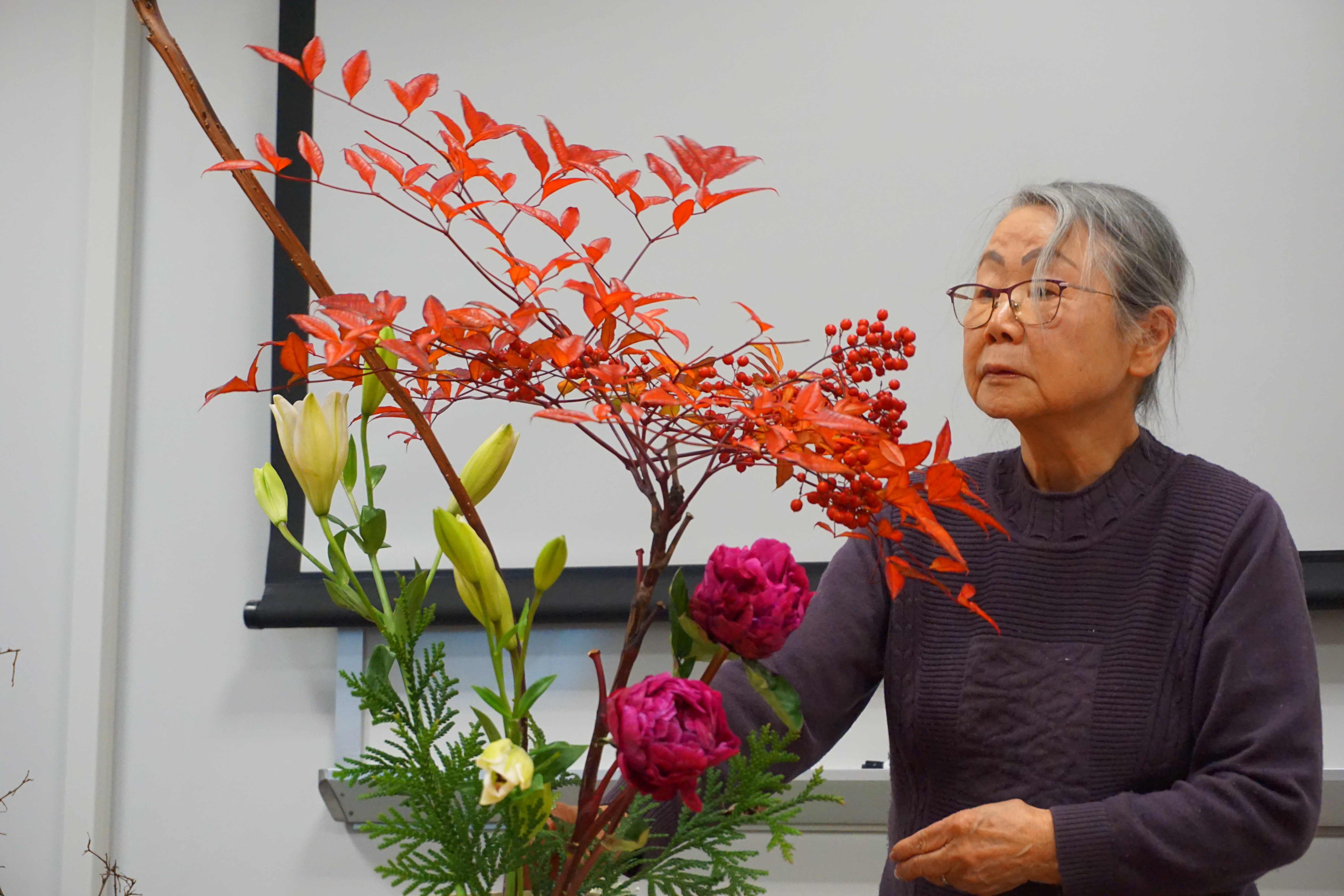 Mrs. Mariko Ono demonstrating Ikebana.